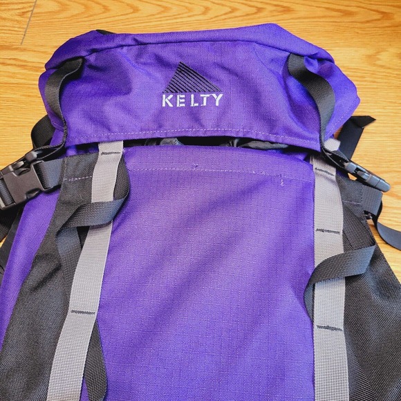 Kelty Women\'s Cornice Hiking Camping Backpack Size Medium Purple/Black main image 4